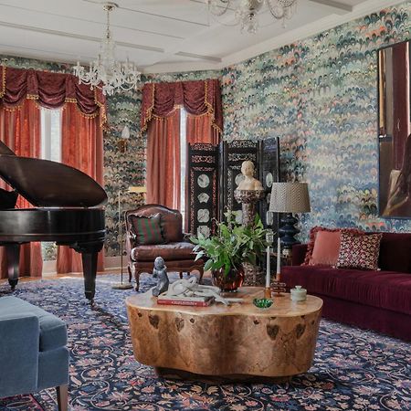 フレデリックスバーグ The Menagerie Bed & Breakfast エクステリア 写真